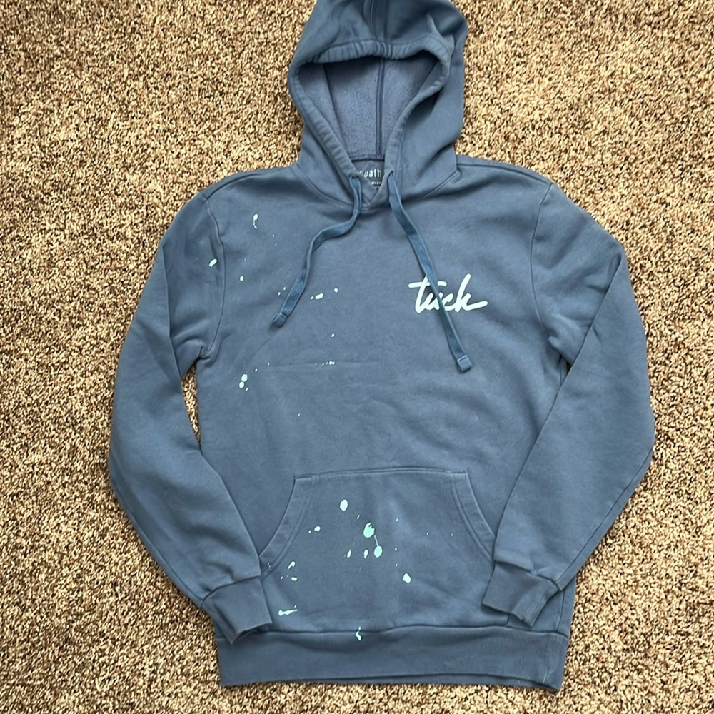 Wreath & Robe Hoodie